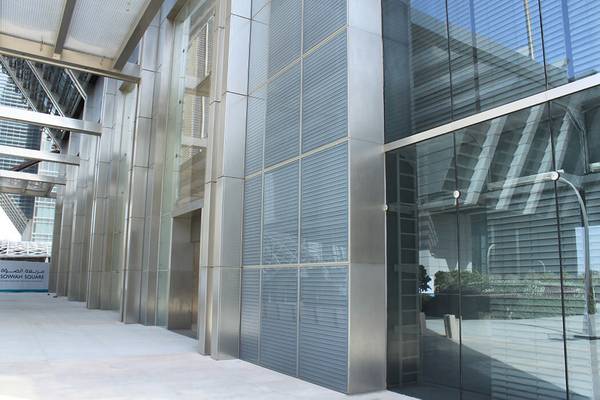 apples uae work